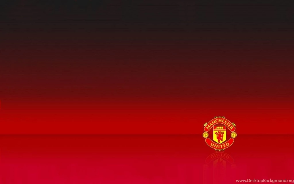 Manchester United Logo Reflection Wallpapers Wallpapers ...
