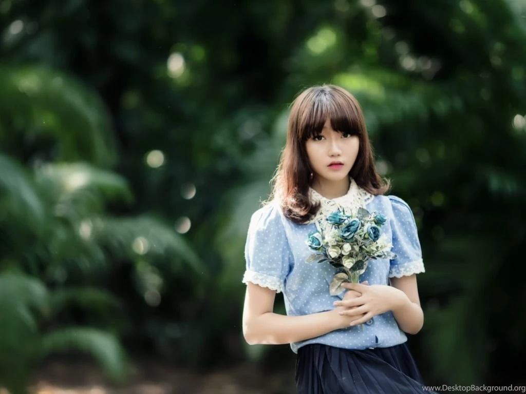 Girls Wallpapers