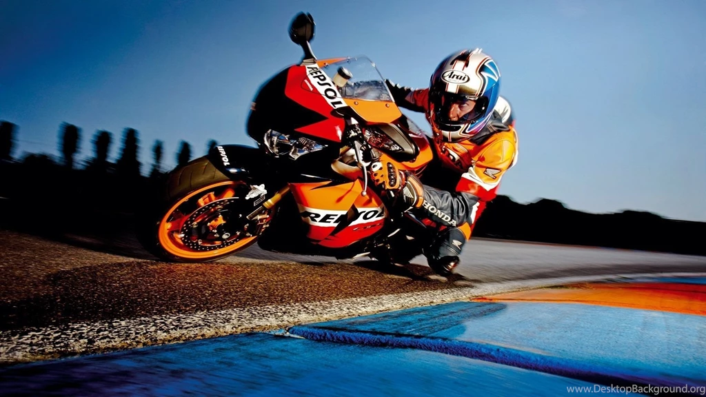 Bikes racing wallpapers.jpg