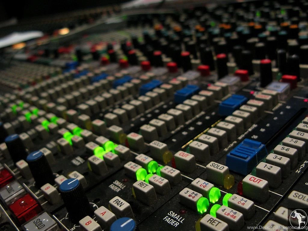 File:AMS Neve VXS72 Details, Gravity Slaves Recording, Studio ...