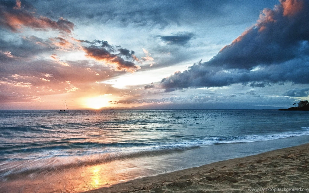 Sandy Beach And Ocean Waves Wallpapers :: HD Wallpapers