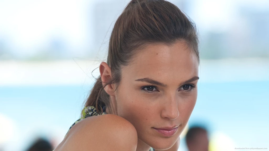 Beautiful Gal Gadot Wallpapers