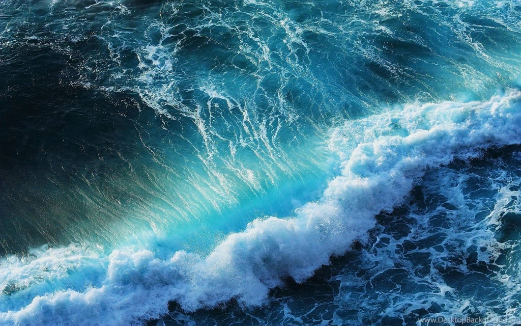 Waves Crashing Desktop Wallpapers & Pictures