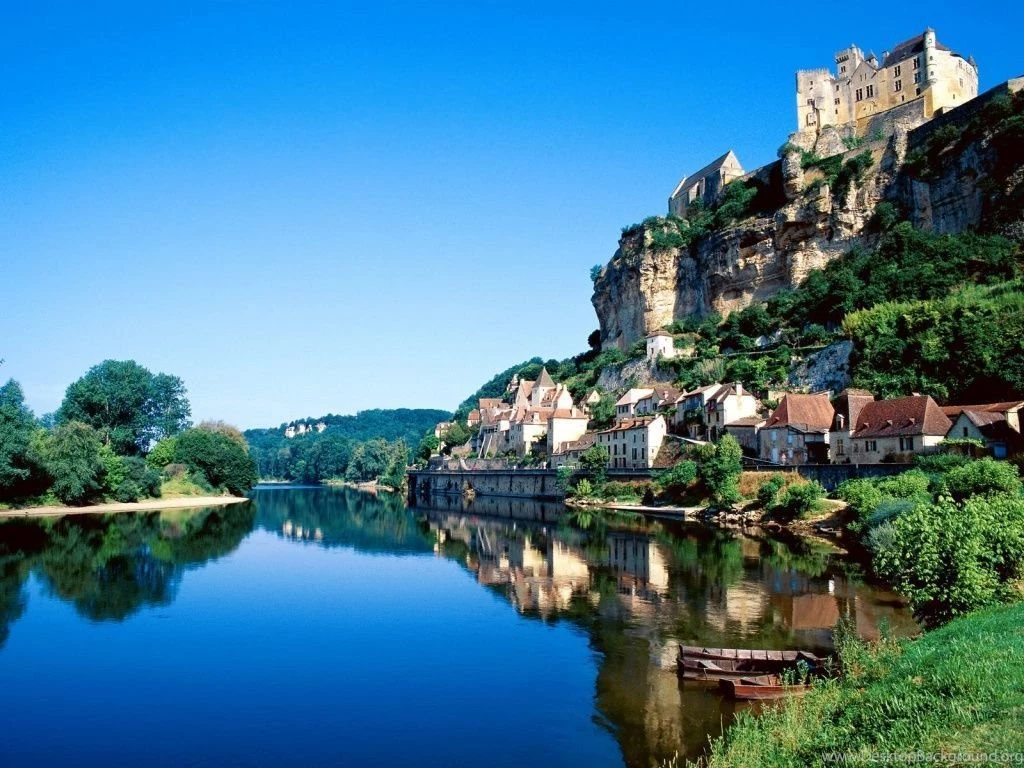1024x768 Beautiful Reflection Desktop PC And Mac Wallpapers