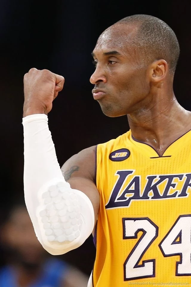 Download Kobe Bryant Wearing A White Sleeve Wallpapers For iPhone 4