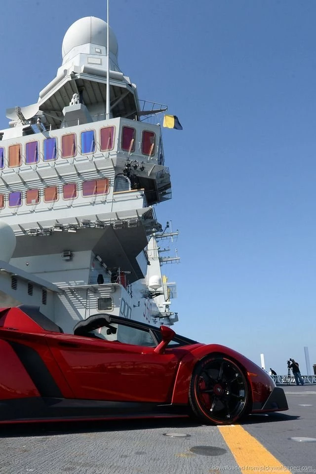 Download Lamborghini Veneno Roadster Sideview Wallpapers For iPhone 4