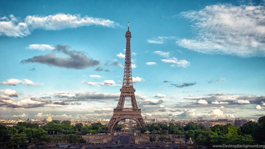 Eiffel Tower Desktop Wallpapers 7.jpg
