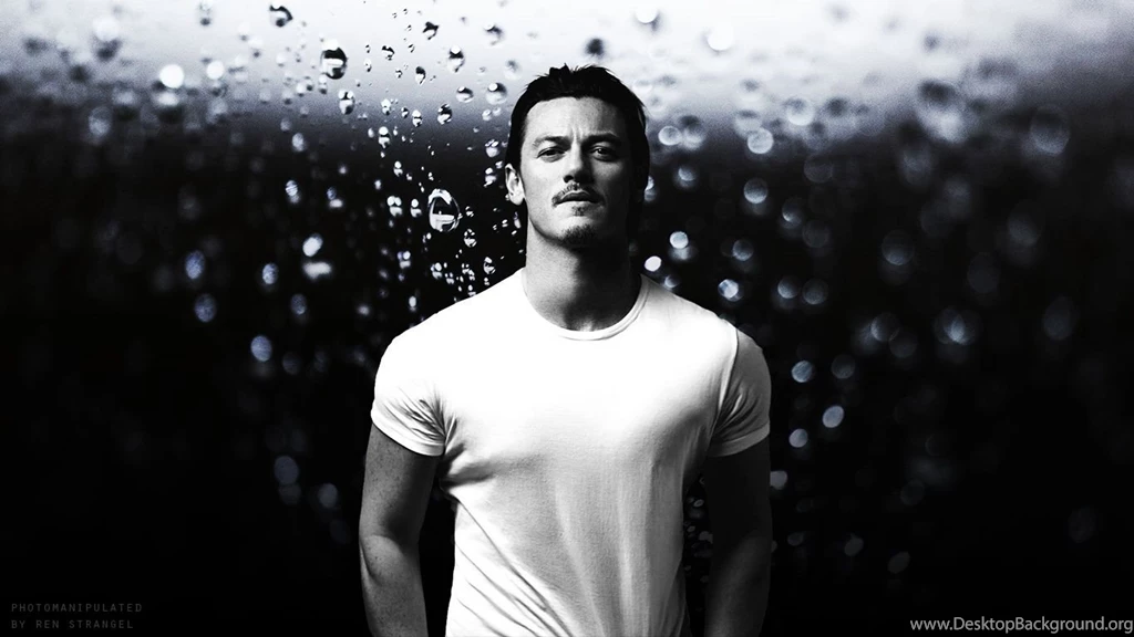 Dracula Untold Variation 1 (star. Luke Evans) By RenStrangel On ...