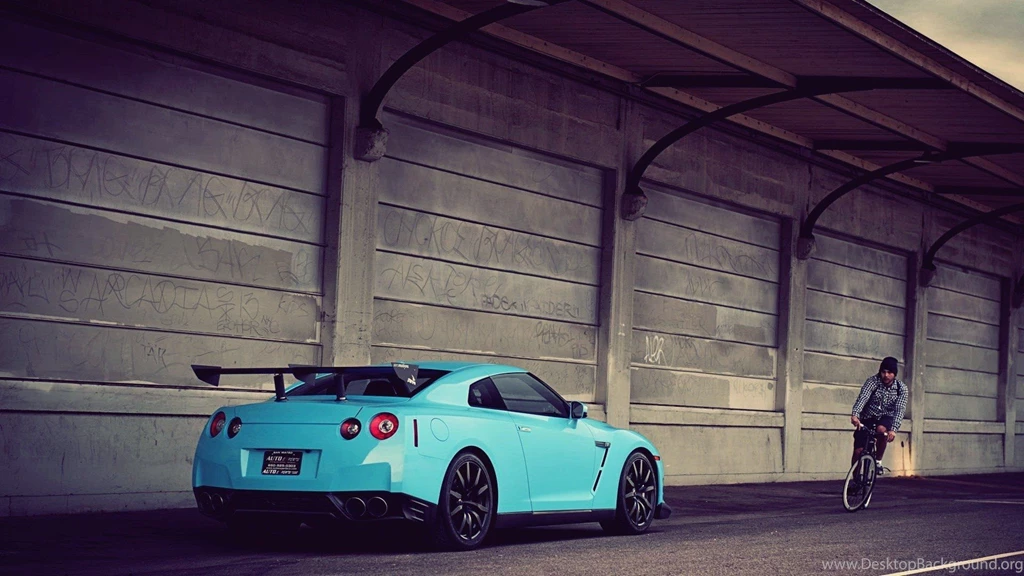 R35 Wallpapers