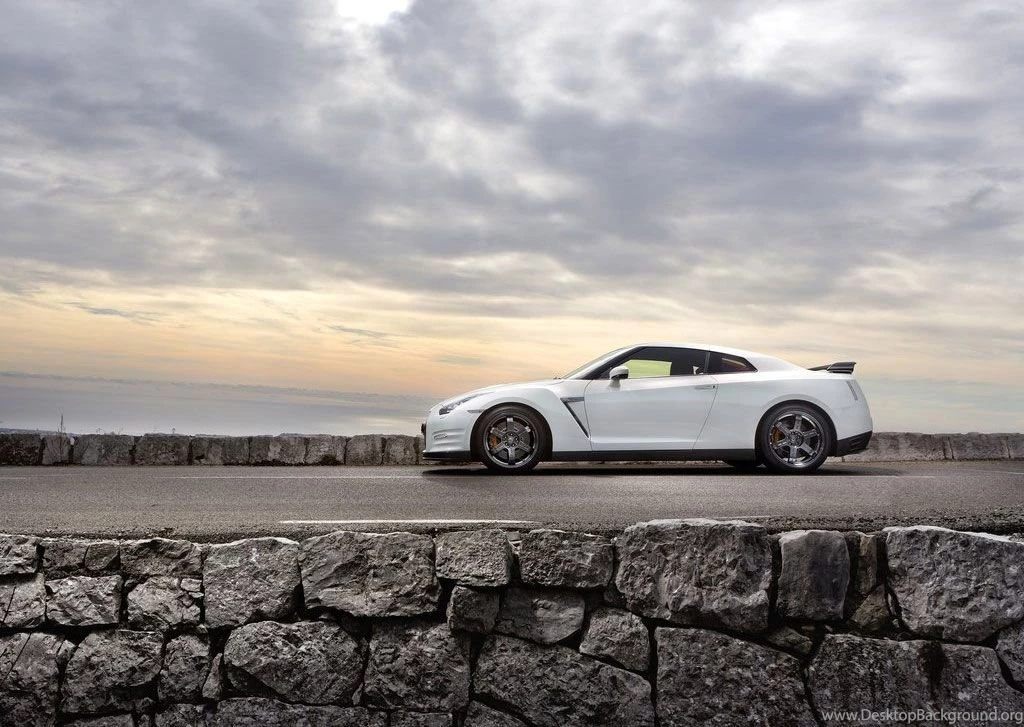 R35 Nissan Skyline GTR Wallpapers