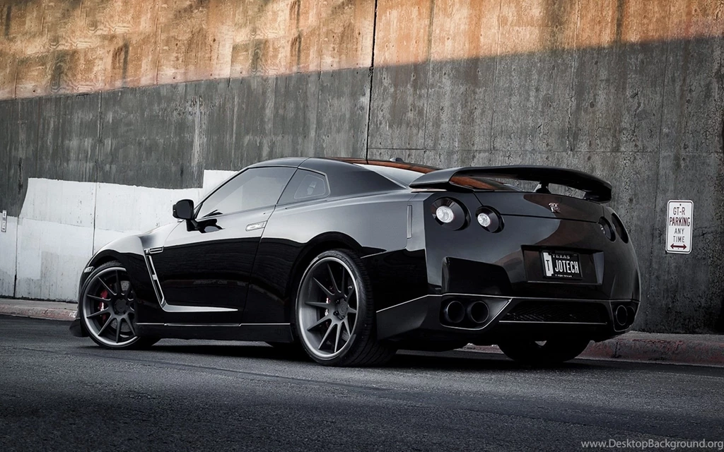 Nissan GTR R35 Wallpapers • IBackgroundWallpapers