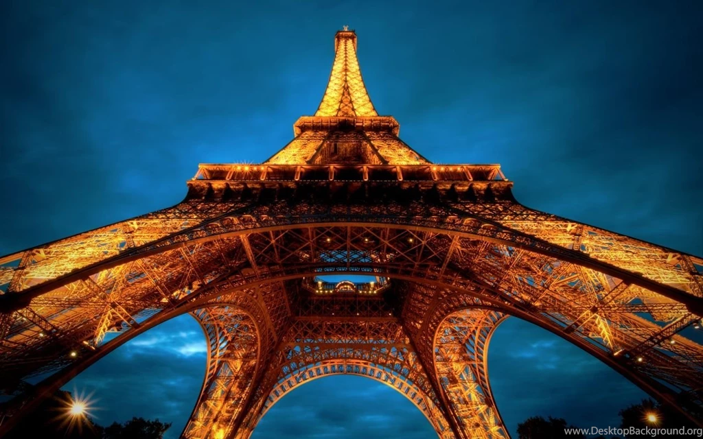 La Tour Eiffel Wallpapers
