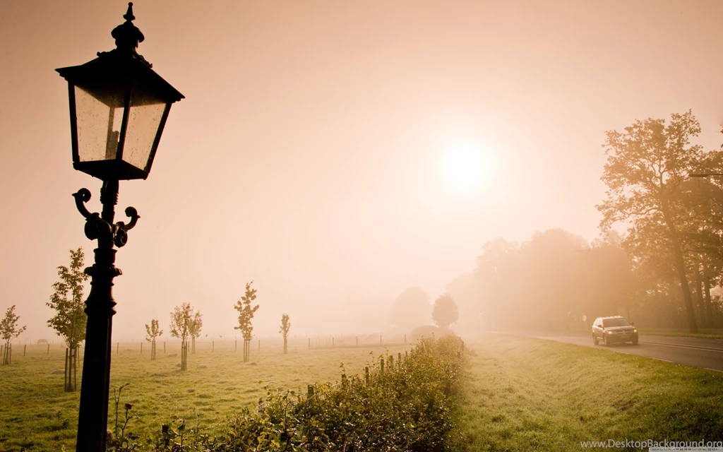 File:Lonely Lantern In The Fog wallpaper 3840x2400.jpg Wikimedia ...