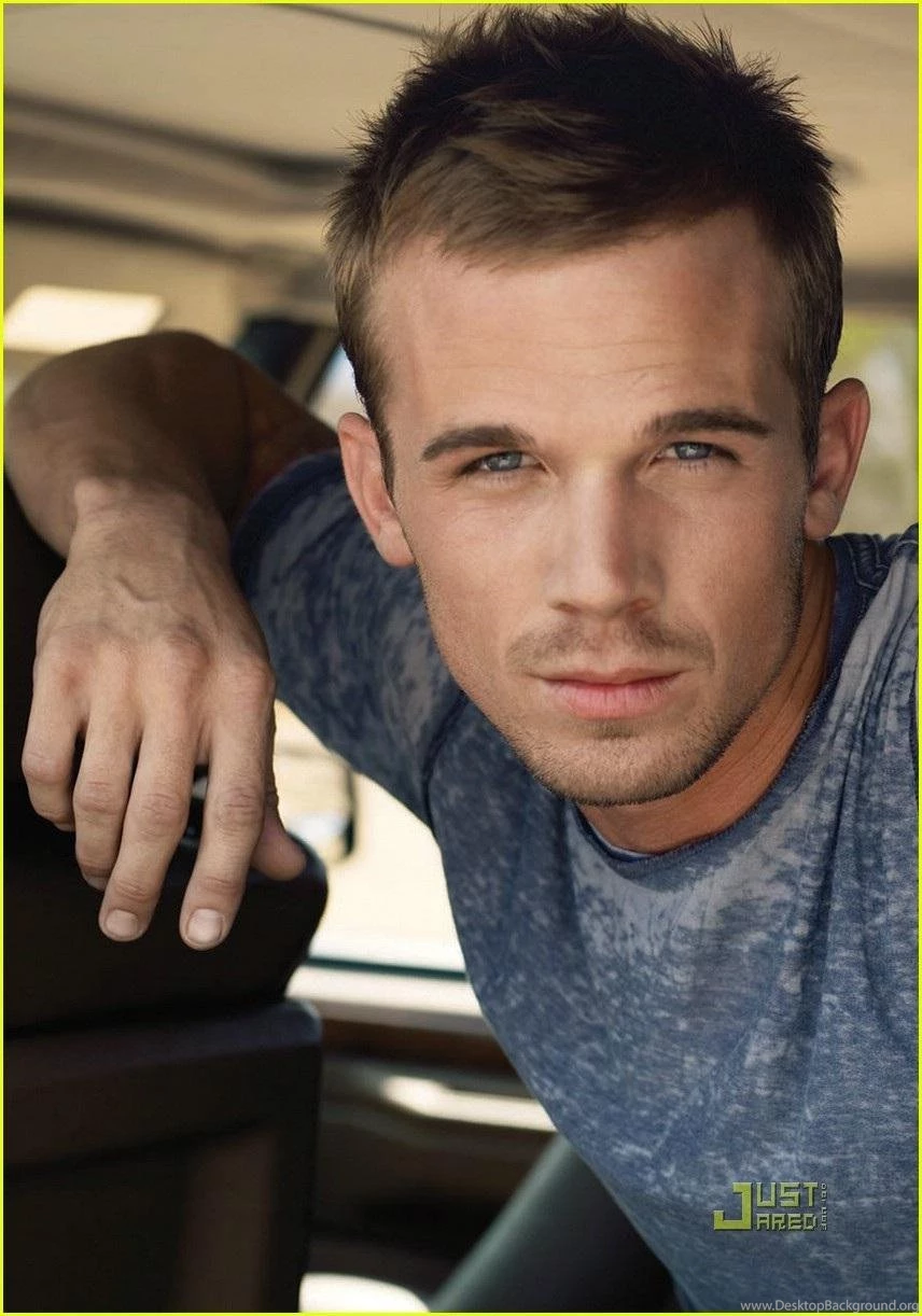 Cam gigandet mens health december wallpaper a5ad96aaa66880f3fae475fa926781d2 large 22520.jpg