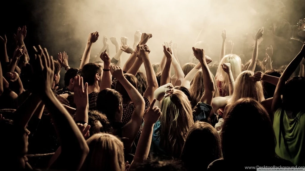 Concert Crowd HD Desktop Wallpapers : High Definition : Mobile
