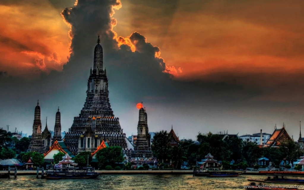 Fantastic View Of The Temple In Bangkok, Thailand Wallpapers And ...