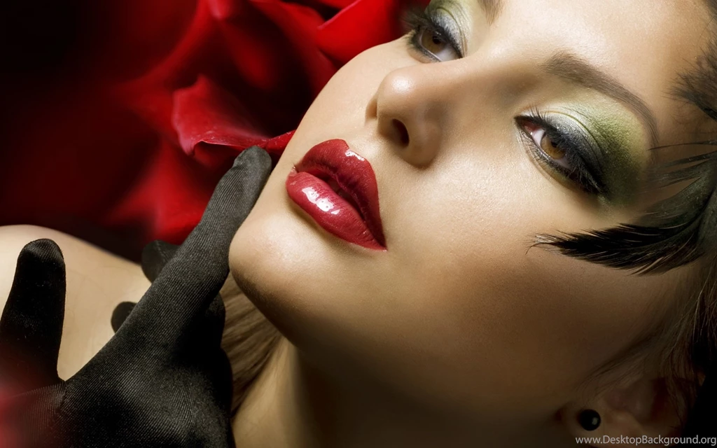 Professional Make Up Red Lips
