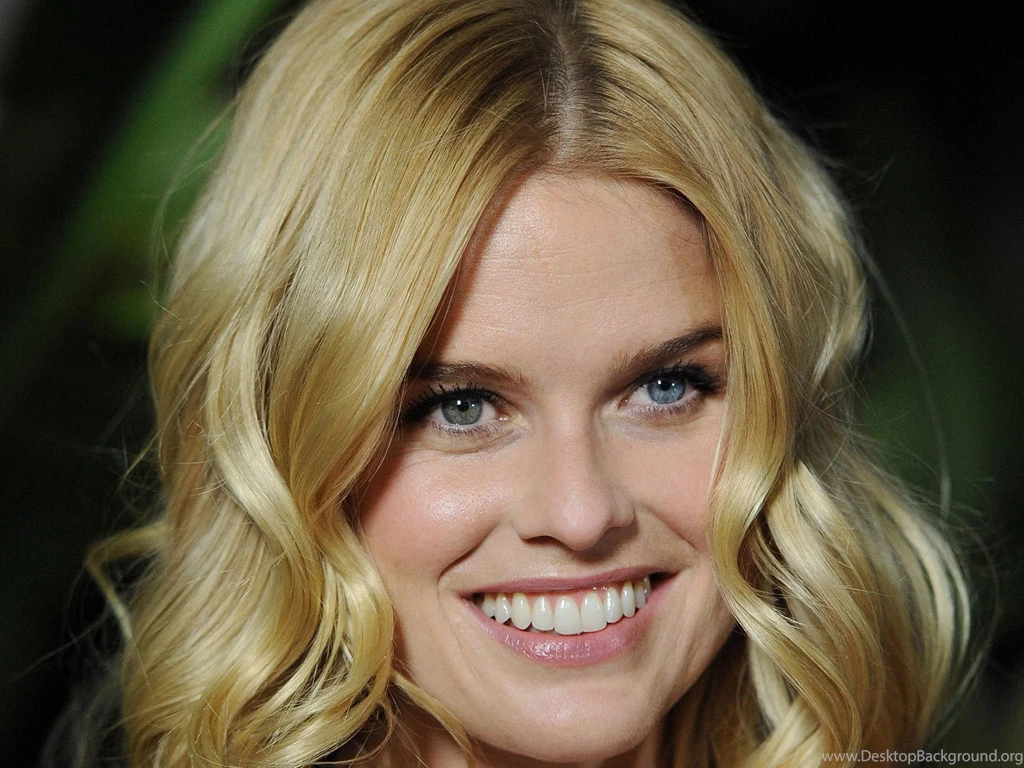 Gorgeous Alice Eve Wallpapers