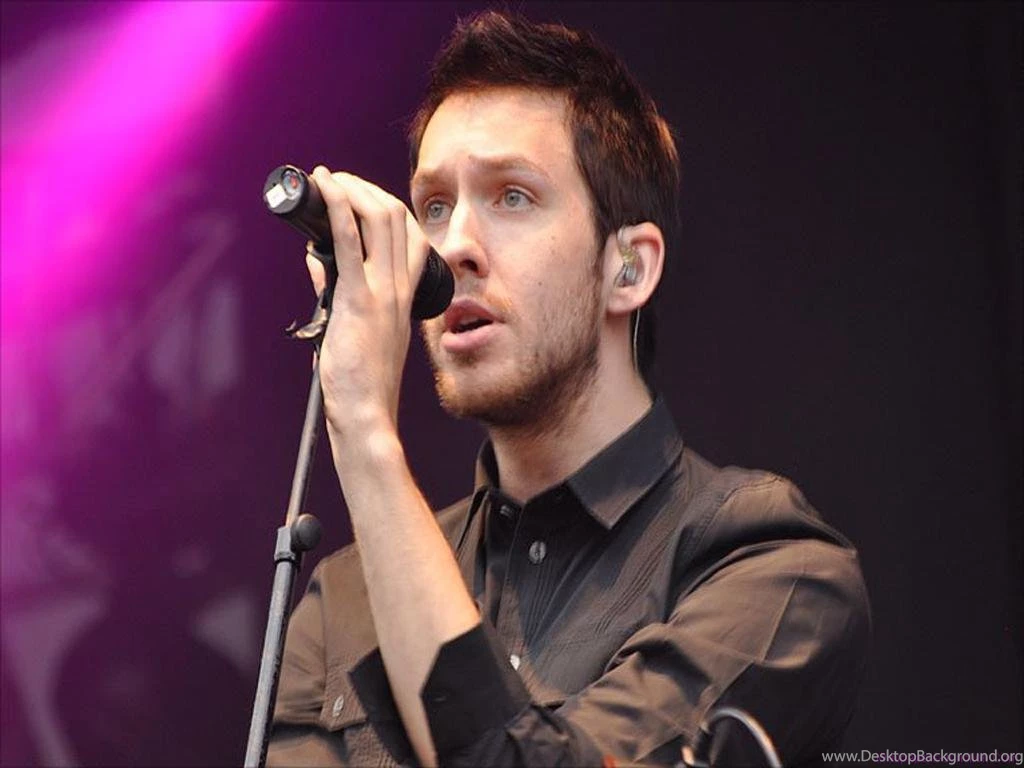 Calvin Harris With Microphone Wallpapers And Images   Wallpapers ...