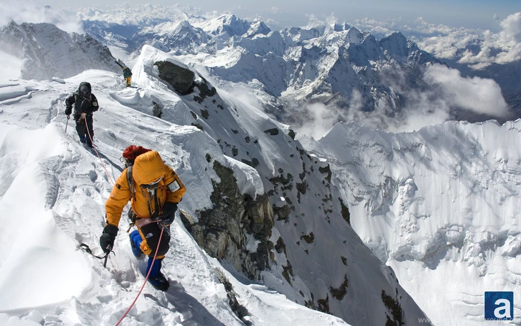 Mount Everest Desktop Wallpaper, Mount Everest Top Pictures, New ...