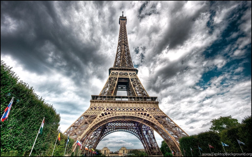 Eiffel Tower Nature 1080p