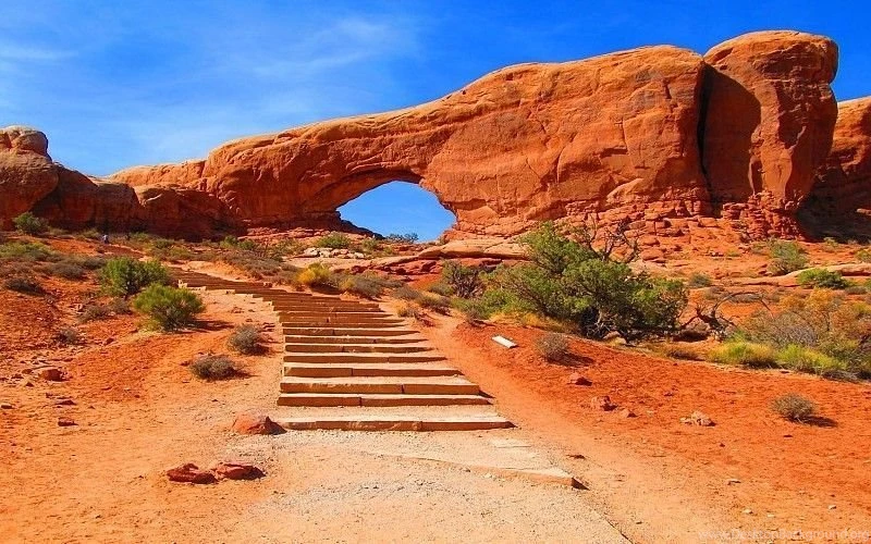 Beautiful Mountain View Of Arches National Park In Utah USA ...
