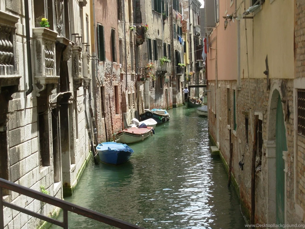 Buildings & City: Venice City Small Streets Italy, Desktop ...