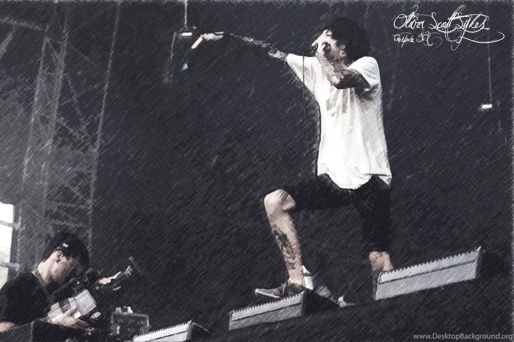 Browsing Wallpapers On DeviantArt