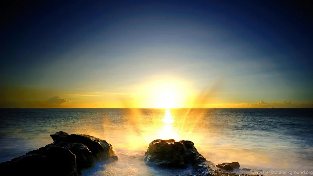 Superb Sunrise Above Ocean Spray (