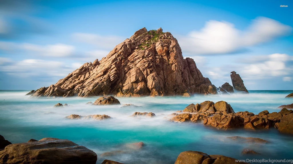 Sugarloaf Rock, Australia Wallpapers Beach Wallpapers