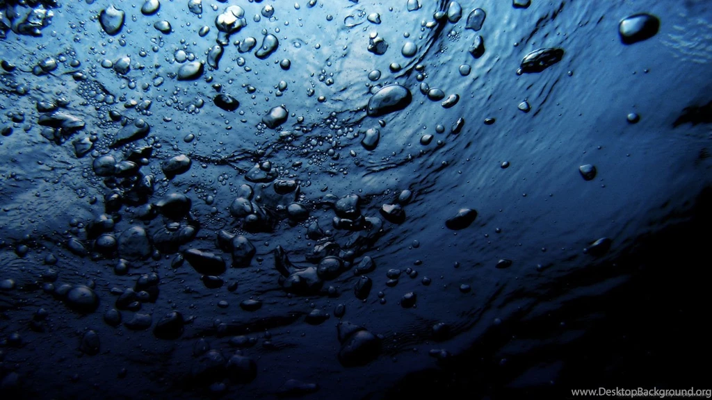 Download 1600x900 Bubbles In Blue Water Wallpapers