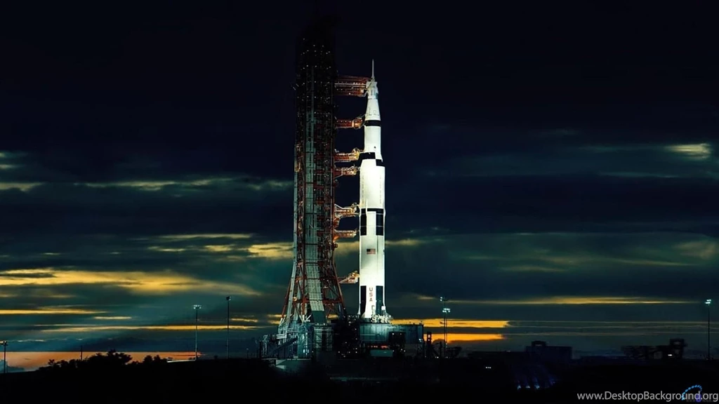 Download Wallpapers The Apollo 17 Saturn V After Sunset Two Weeks ...