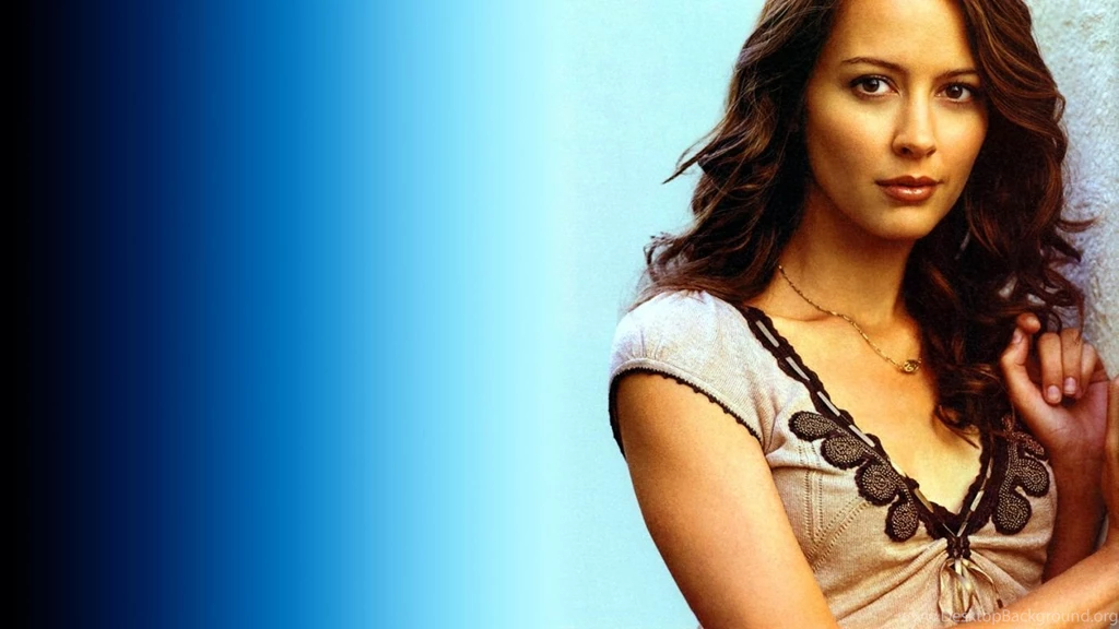 Wonderful Amy Acker Wallpapers