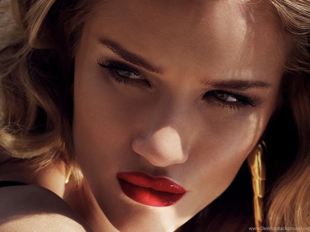 Trololo Blogg: Rosie Huntington whiteley Wallpapers 1366 X 768