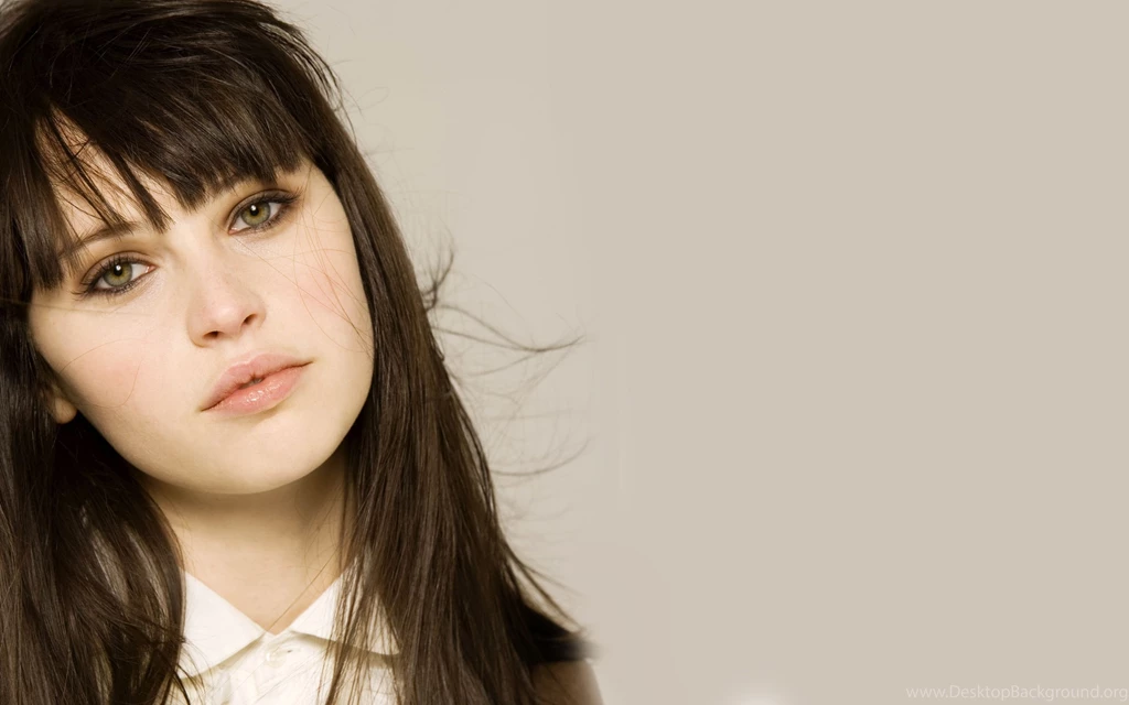 Felicity Jones Wallpapers HD Photos