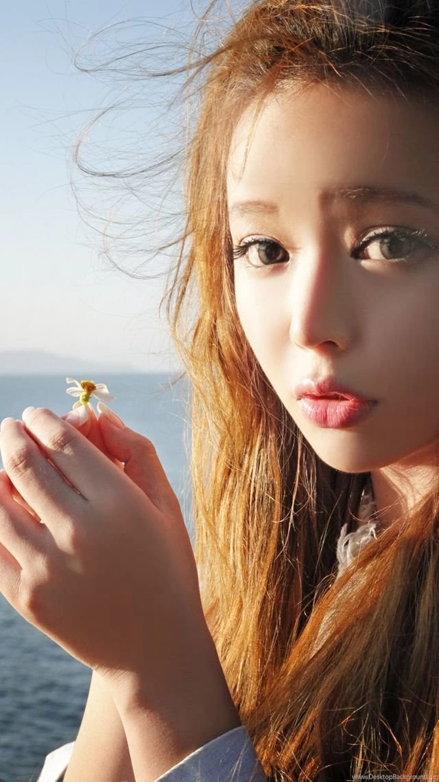 Girl Iphone 5 Wallpapers_iPhone Wallpapers, iPhone Themes, iPhone ...