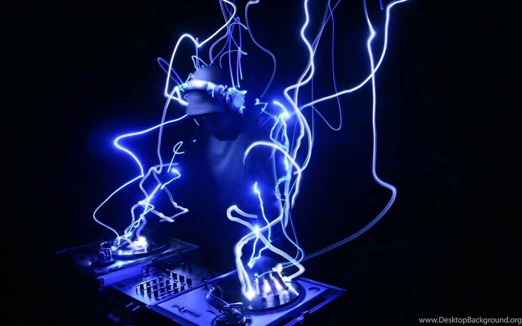 Desktop Wallpapers · Gallery · Computers · DJ