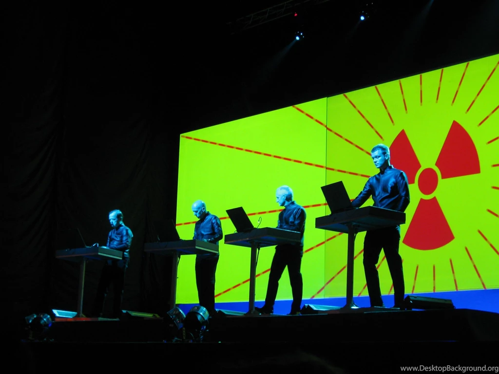 File:KRAFTWERK Im Kiew 03.jpg Wikimedia Commons