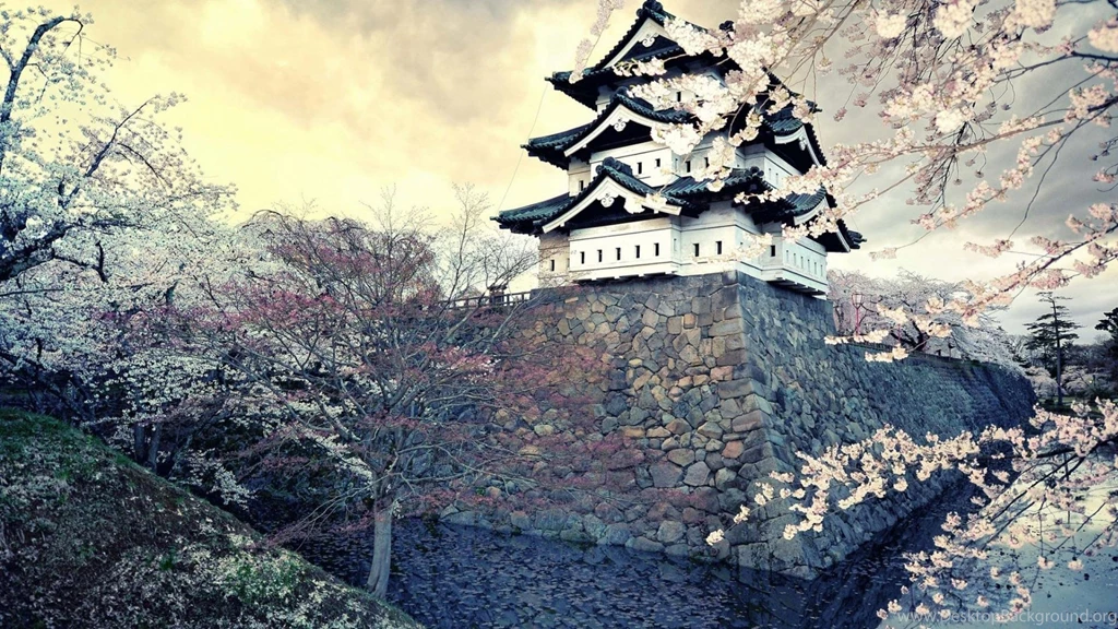 Ancient Japanese Castle In Spring Wallpapers