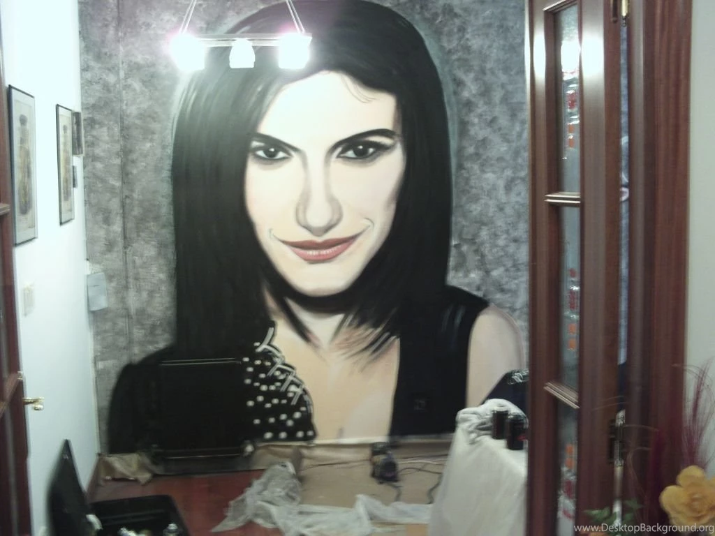 Graffiti Laura Pausini EMILIO DE BILBAO Artelista.com En