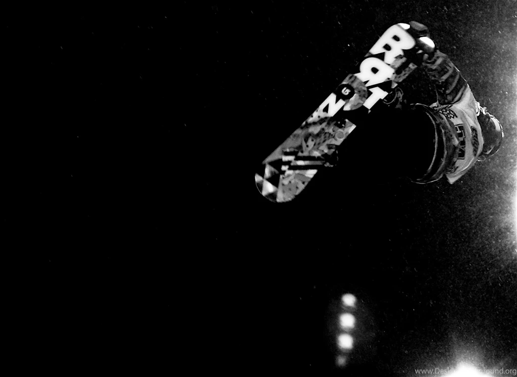 Download Freestyling Wallpapers Black And White Snowboard Wallpapers ...
