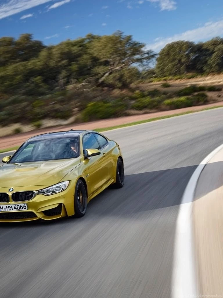 768x1024 2014 BMW M4 Coupe Motion Front Angle Ipad Wallpapers