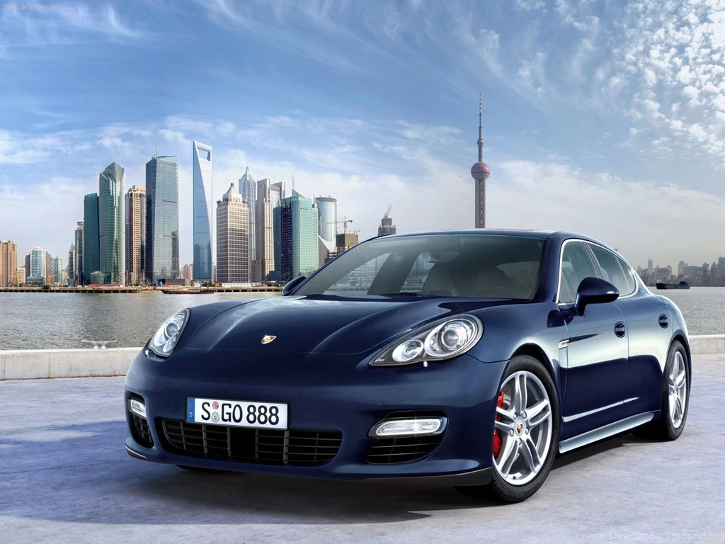 Porsche Panamera Photos