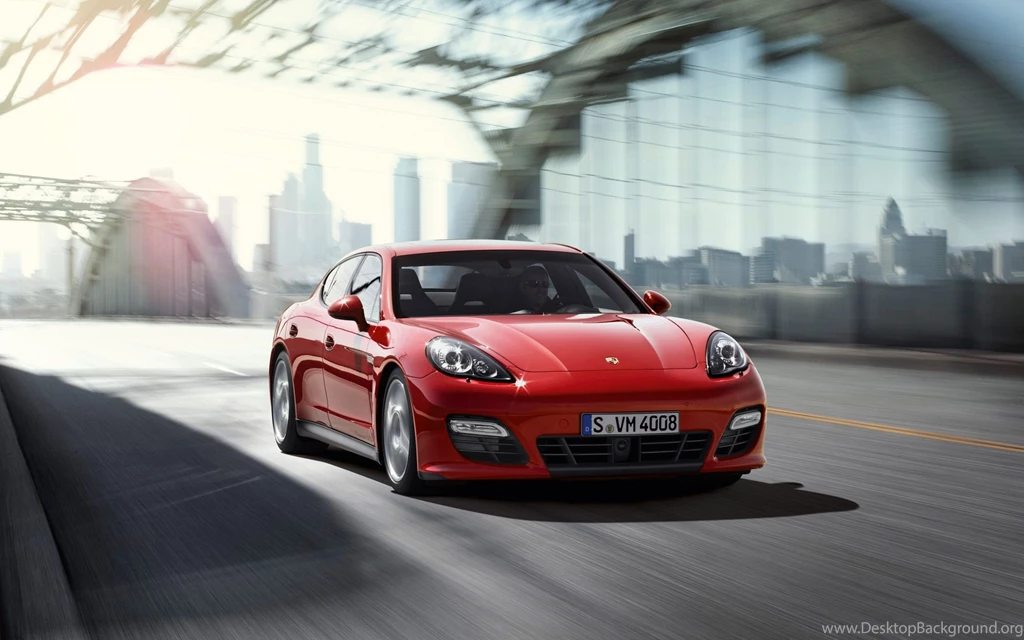 Porsche Panamera GTS Wallpapers