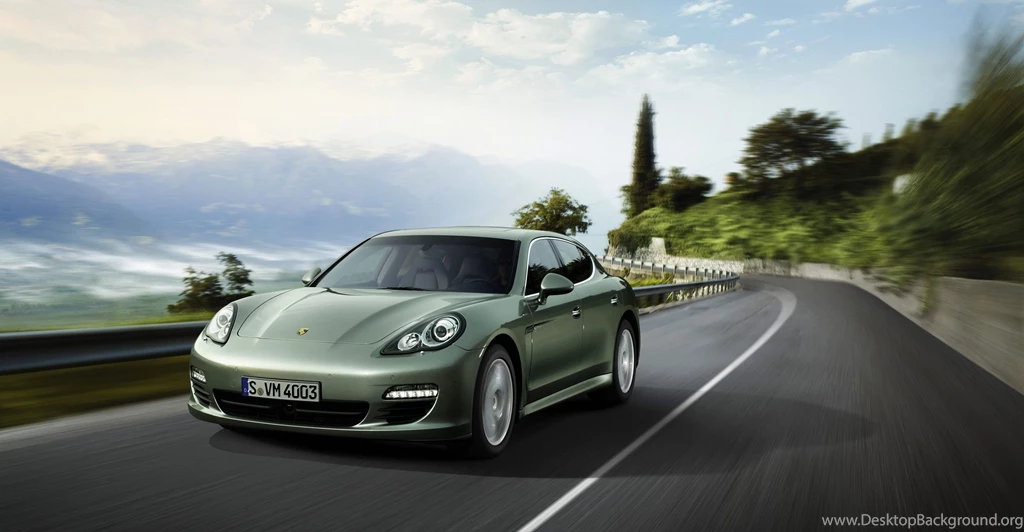 Porsche Panamera_S_Hybrid_2011_3000x1560_wallpaper_01.jpg