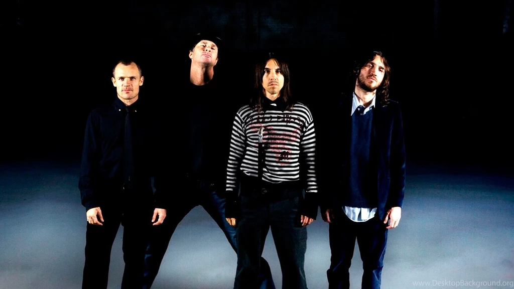 Domnload Red Hot Chili Peppers Wallpapers