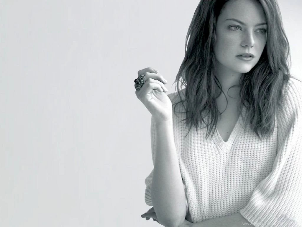 Emma Stone Wallpaper.jpg