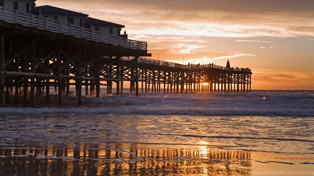 Wonderful San Diego Beach Pier At Sunset (