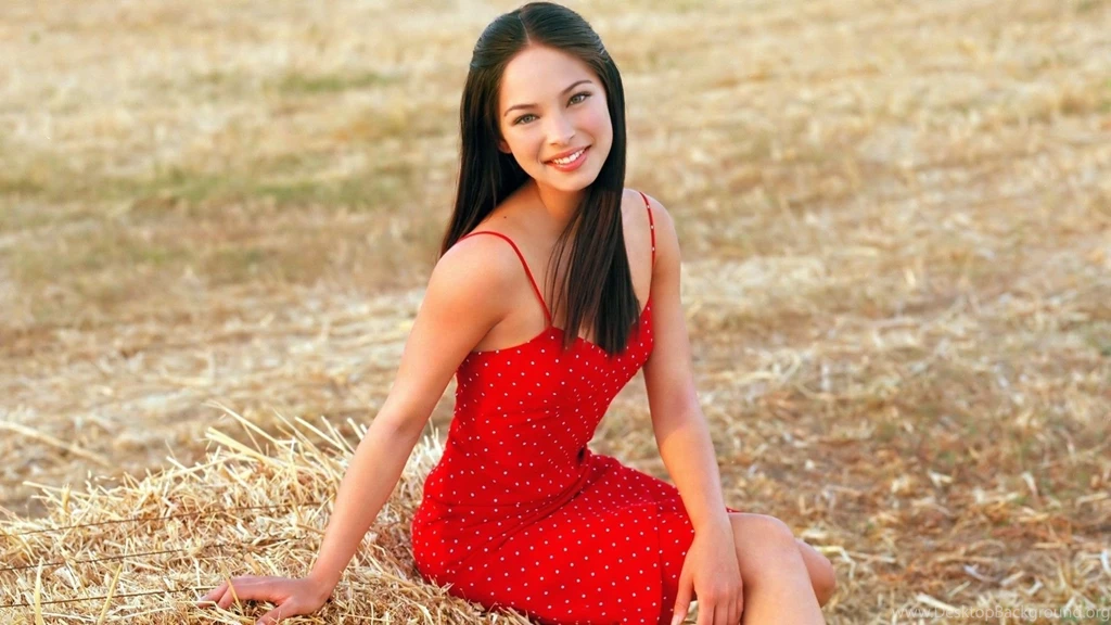 Great Kristin Kreuk Wallpapers