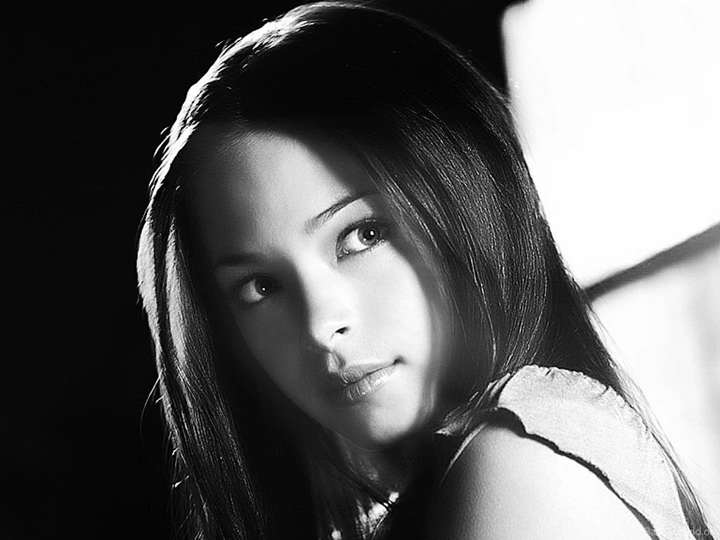 Kristin Kreuk Kristin Kreuk Wallpapers (35035581) Fanpop
